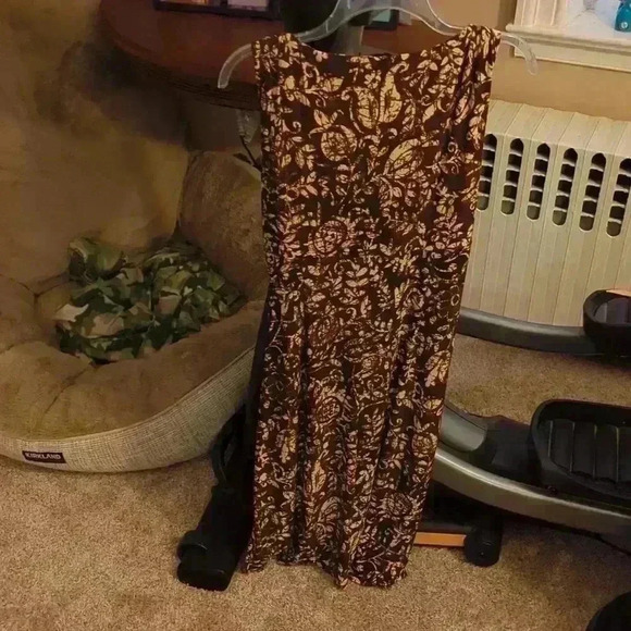 Ralph Lauren style dress that is a size 6. Brown and tan. - Picture 3 of 6